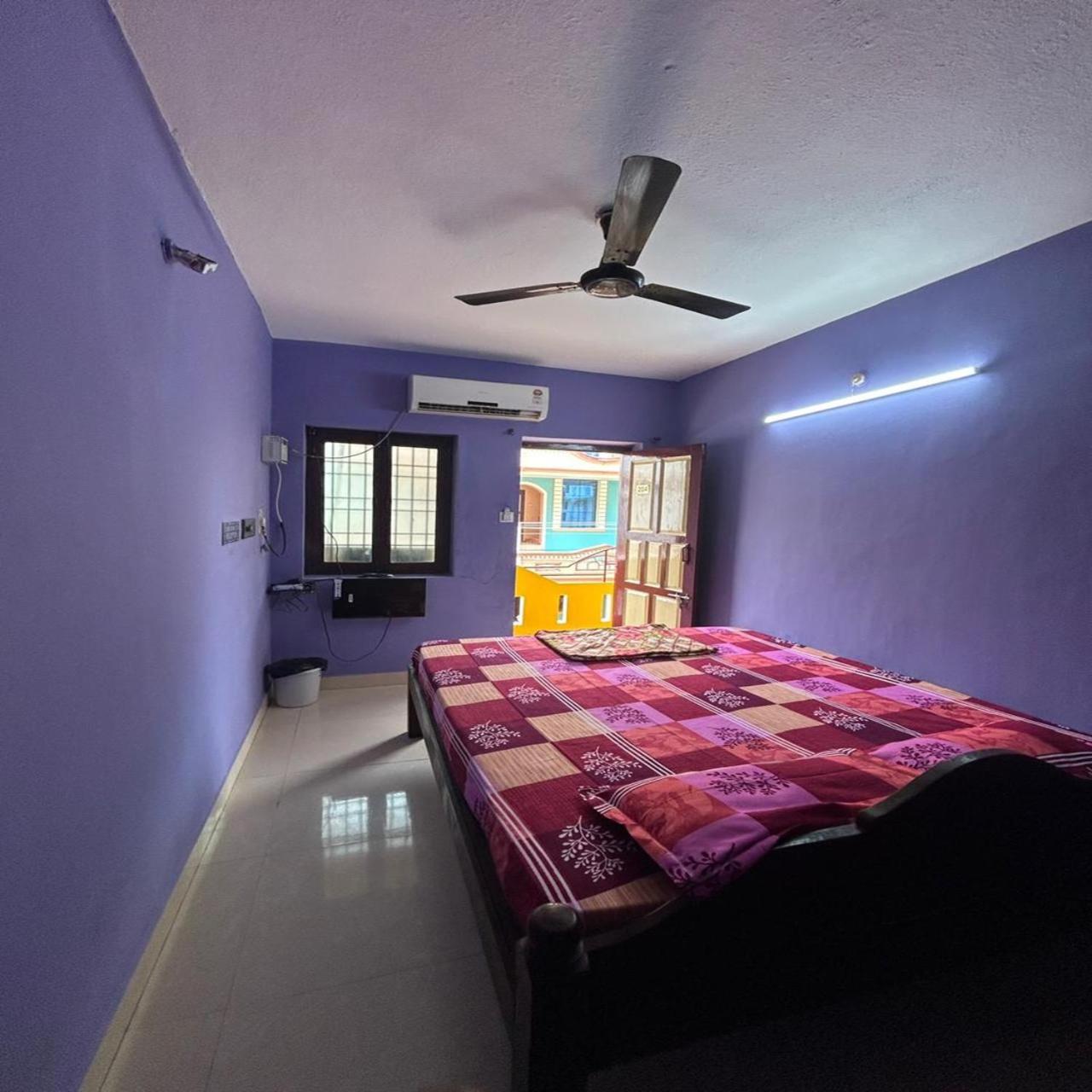 Hotel Eagle Nest Residency Kottakuppam Esterno foto
