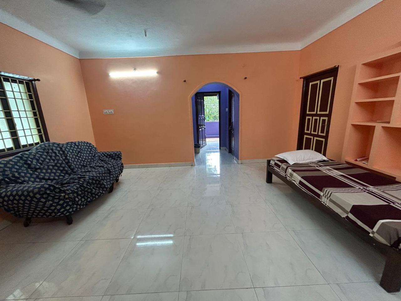Hotel Eagle Nest Residency Kottakuppam Esterno foto