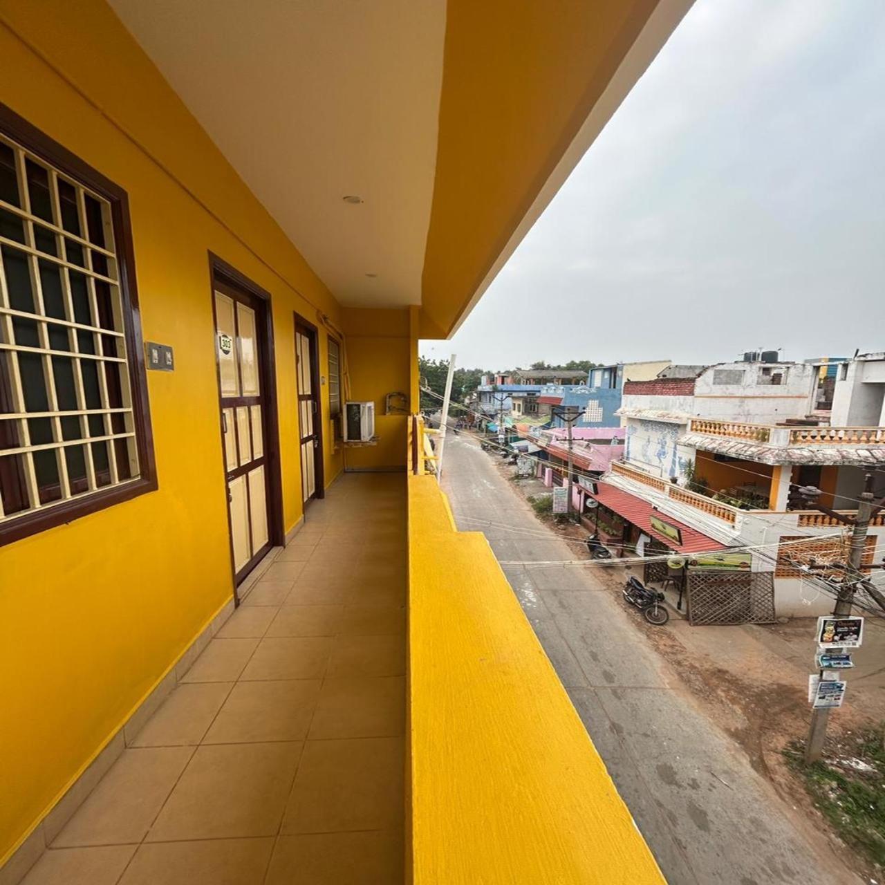 Hotel Eagle Nest Residency Kottakuppam Esterno foto