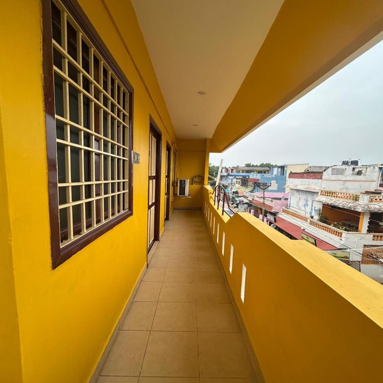 Hotel Eagle Nest Residency Kottakuppam Esterno foto