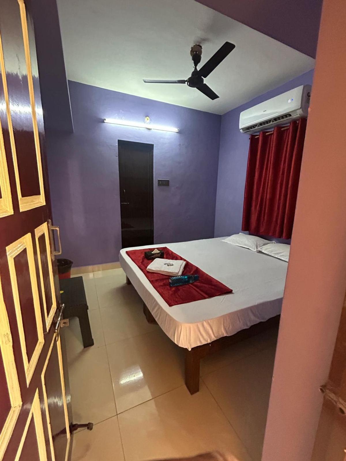Hotel Eagle Nest Residency Kottakuppam Esterno foto